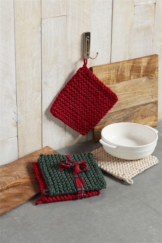 Pot Holders Crochet Red Green Set of 2 by Mud Pie